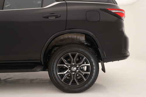 Toyota SW4 2.8 Tdi Gr-s 4x4 7as 6at 2025