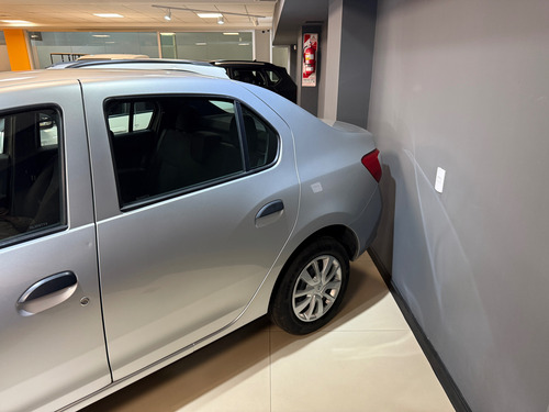 Renault Logan 1.6 16v Life 2024