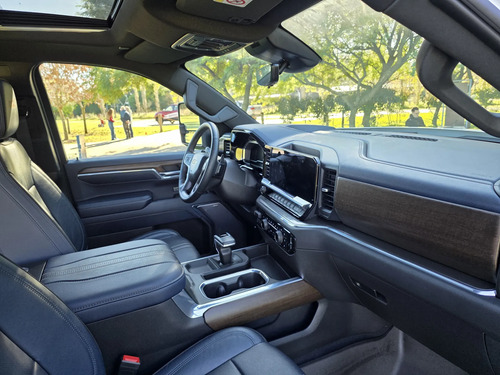 Chevrolet Silverado 5.3 V8 High Country 2025