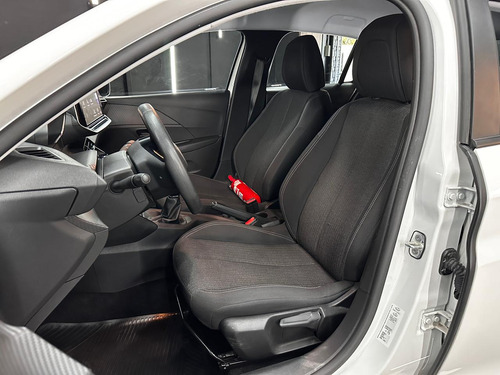 Peugeot 208 1.2 LIKE L20 2022