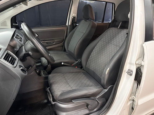 Volkswagen Suran 1.6 TRENDLINE L15 2015