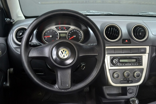 Volkswagen Voyage 1.6 Comfortline 101cv 2011