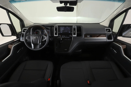 Toyota Hiace 2.8 Tdi Wagon 6at 10a 2025