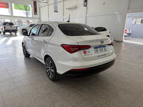 Fiat Cronos 1.8 Precision At 2022