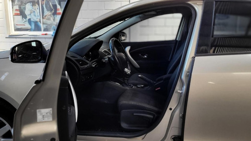 Renault Fluence 2.0 Dynamique 2013