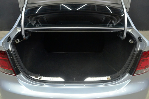 Volkswagen Voyage 1.6 Comfortline 101cv 2011