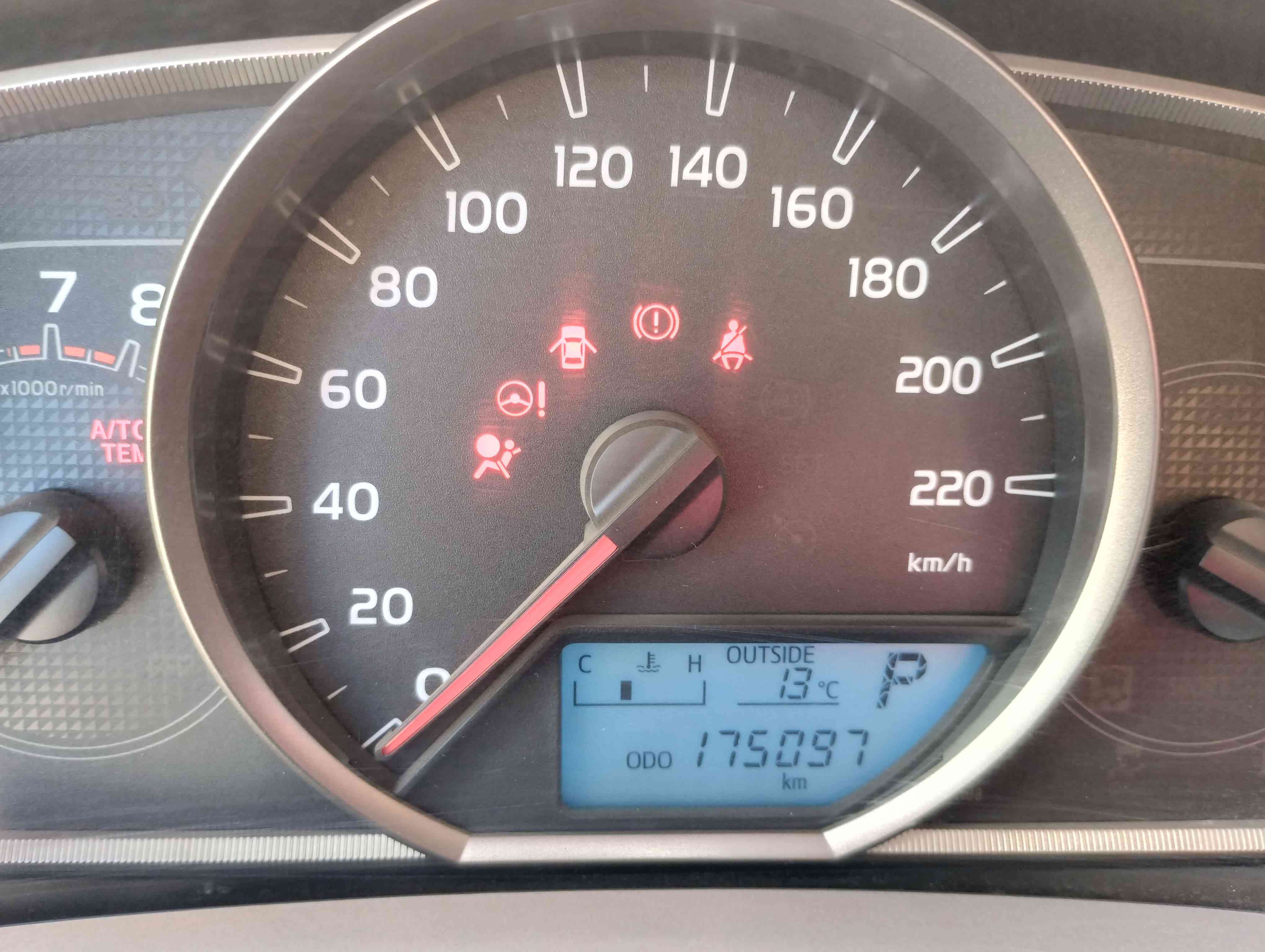 Toyota RAV 4 4 2.0 5 P L/16 4X4 VX CVT 2013