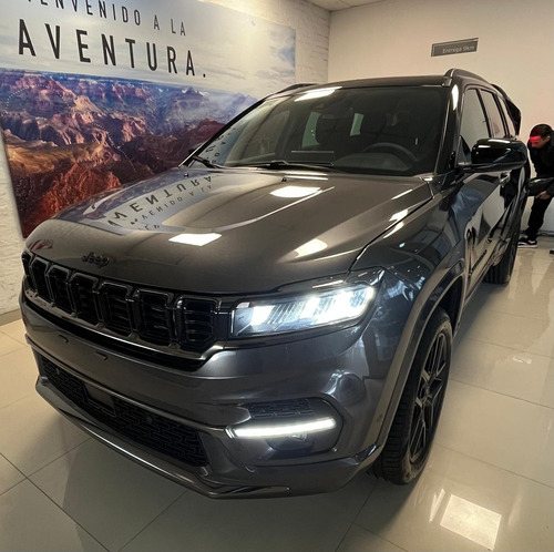 Jeep Commander 2.0 T BLACKHAWK 2025