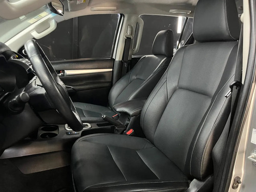 Toyota Hilux 2.8 TDI 4X4 SRX AT6 2022