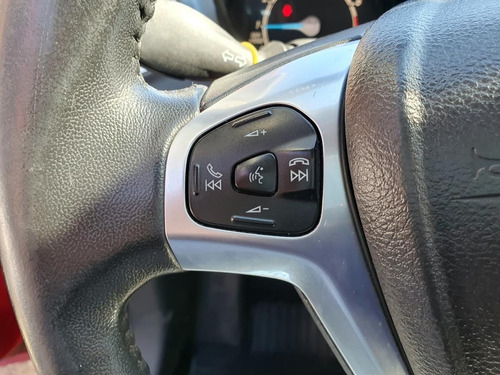 Ford Fiesta Kinetic Design 1.6 Se Powershift 120cv 2017