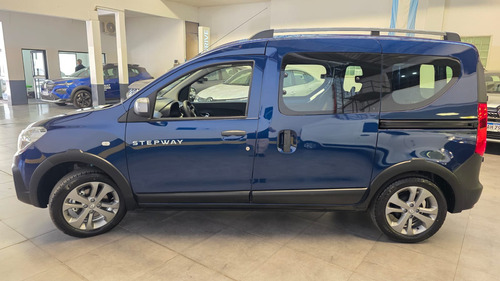 Renault Kangoo Ii 1.6 Sce Stepway 2025