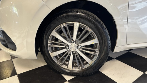 Peugeot 208 1.6 Feline 2017