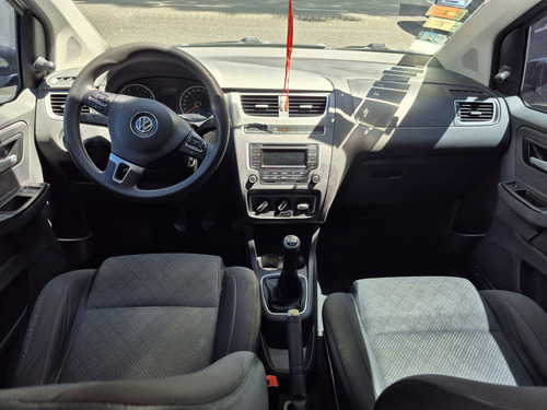 Volkswagen Suran 1.6 Comfortline 101cv 2014