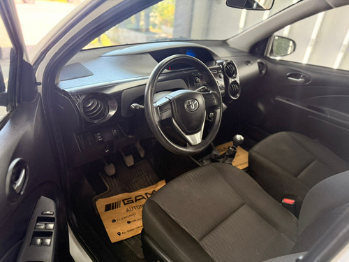 Toyota Etios 1.5 X 6mt My19 2023