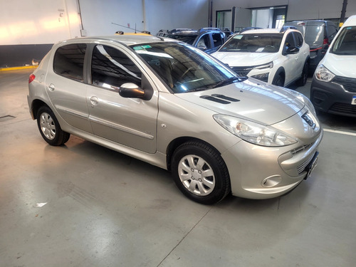 Peugeot 207 1.4 Sedan Hdi Xs 2012