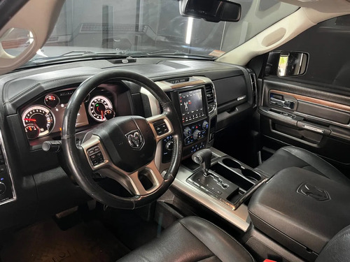 RAM 1500 5.7 DC 4X4 LARAMIE AT L13 2020