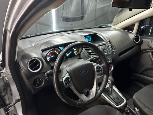 Ford Fiesta 1.6 SE PLUS POWERSHIFT KD 5P L13 2014
