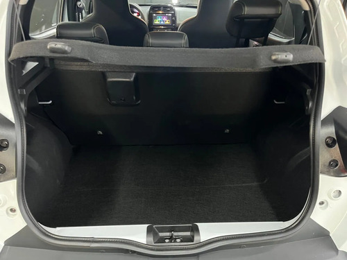 Renault Kwid 1.0 Outsider 2025