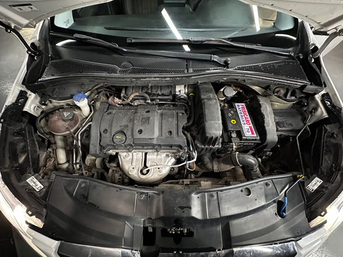 Peugeot 2008 1.6 FELINE L16 2018