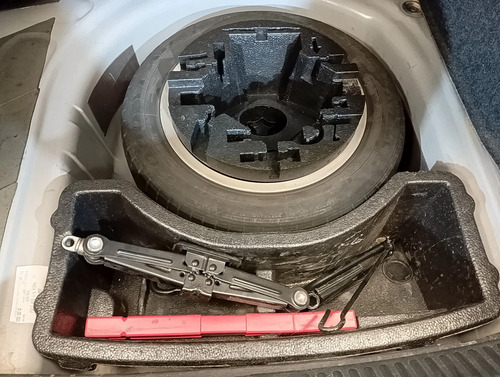 Volkswagen Polo 1.6 Comfortline L/16 2015