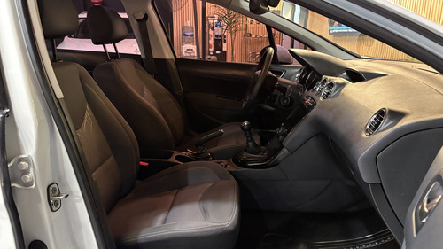 Peugeot 408 1.6 Allure Pack Hdi 115cv 2020