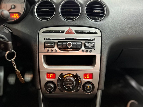 Peugeot 408 1.6 Feline Hdi 115cv 2012