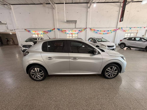 Peugeot 208 1.6 5p Feline Tip 2022