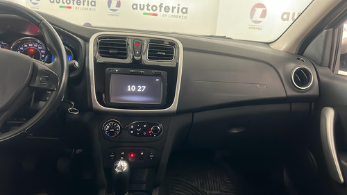 Renault Sandero 1.6 16V PRIVILEGE L15 2016