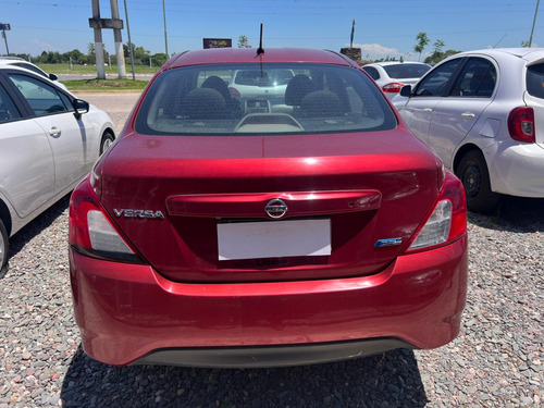 Nissan Versa 1.6 Advance Mt 2017