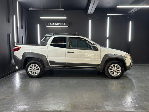 Fiat Strada 1.6 DC ADVENTURE LOCKER L14 2015