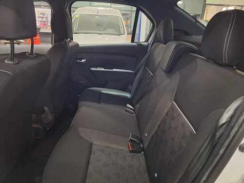 Renault Logan 1.6 16v Intense 2026