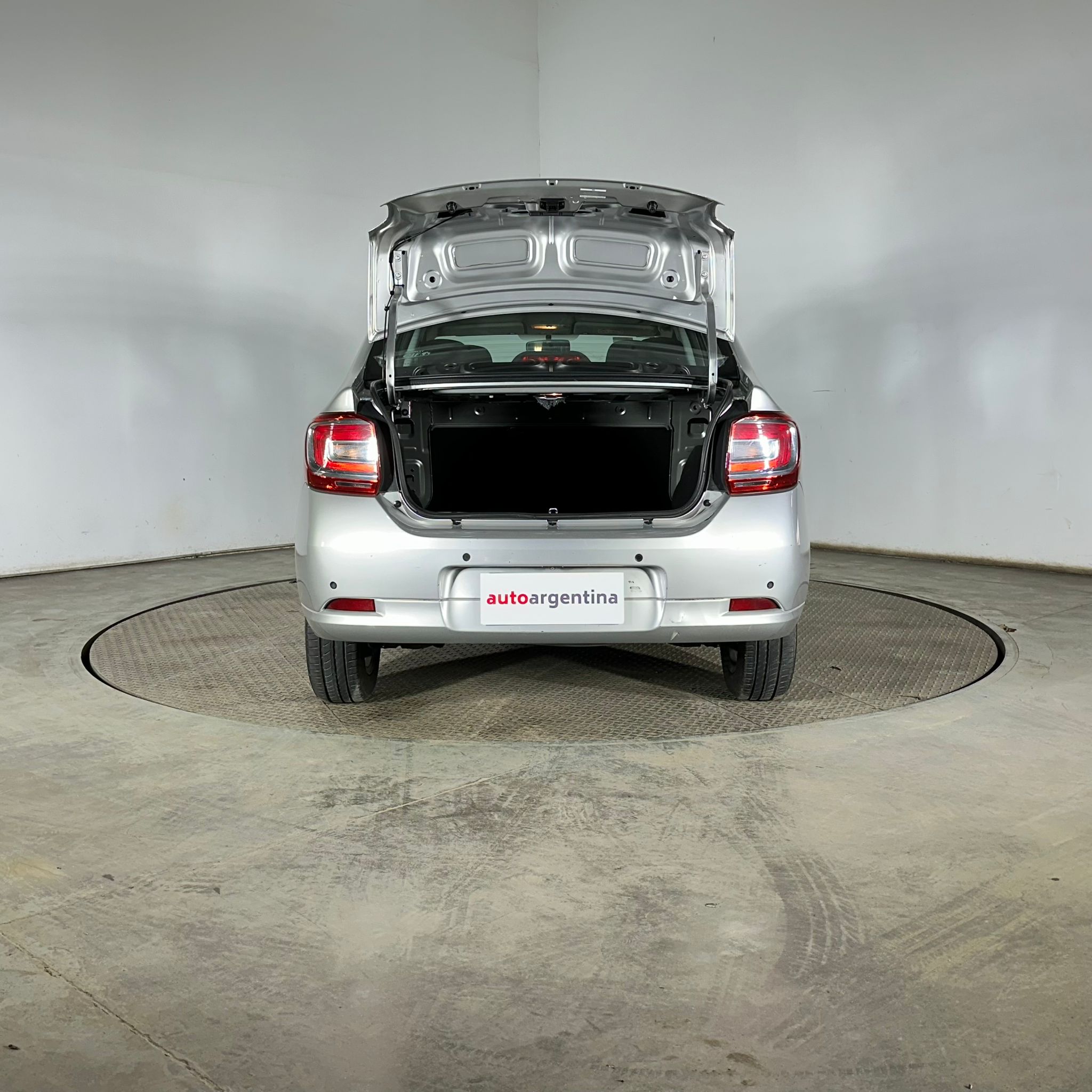 Renault LOGAN PRIVILEGE 1.6 16V 4P 2018