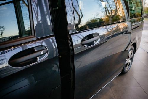 Mercedes-Benz Vito 1.9 119 Cdi Tourer Pasajeros 9+1 At 2025