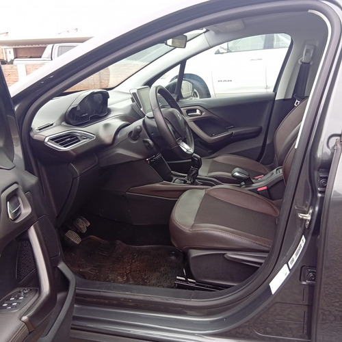 Peugeot 2008 1.6 Feline am20 2021