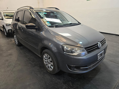 Volkswagen Suran 1.6 Comfortline 101cv 2014
