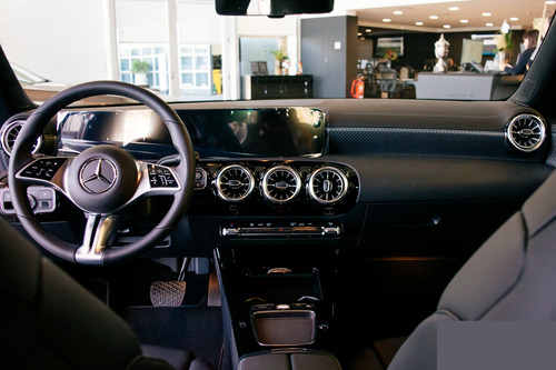 Mercedes-Benz Clase CLA 1.3 Cla200 163Cv Progressive Sedan 2025