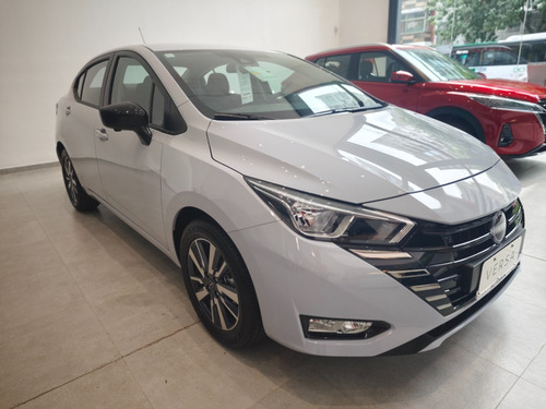 Nissan Versa 1.6 Sr Cvt 2025