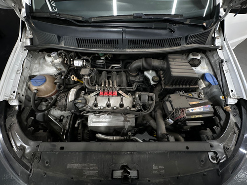 Volkswagen Suran 1.6 TRENDLINE L15 2015