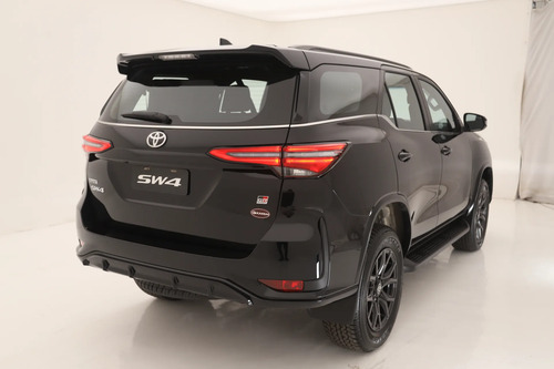 Toyota SW4 2.8 Tdi Gr-s 4x4 7as 6at 2026