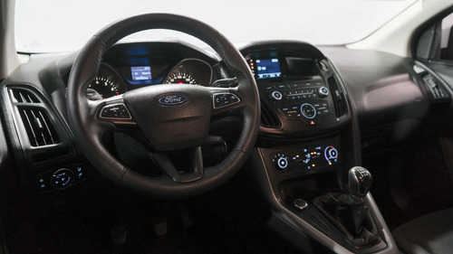 Ford Focus III 1.6 S 2016