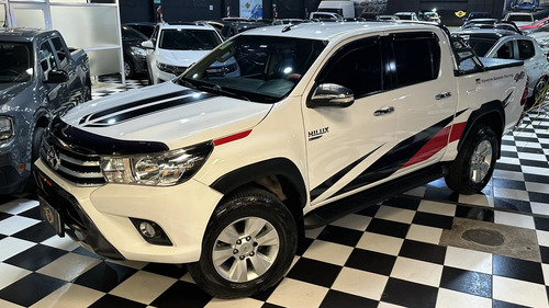 Toyota Hilux Pick-Up 2.8 Cd Srv 177cv 4x4 2016