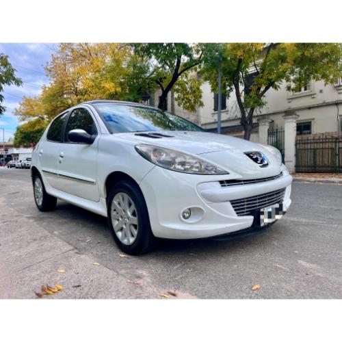 Peugeot 207 XT Feline 1.6 FELINE 2013