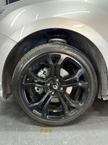 Renault Sandero 2.0 16V RS L16 2016