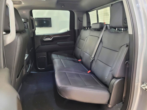 Chevrolet Silverado 5.3 V8 4X4 Z71 TRAIL BOSS AT10 2026