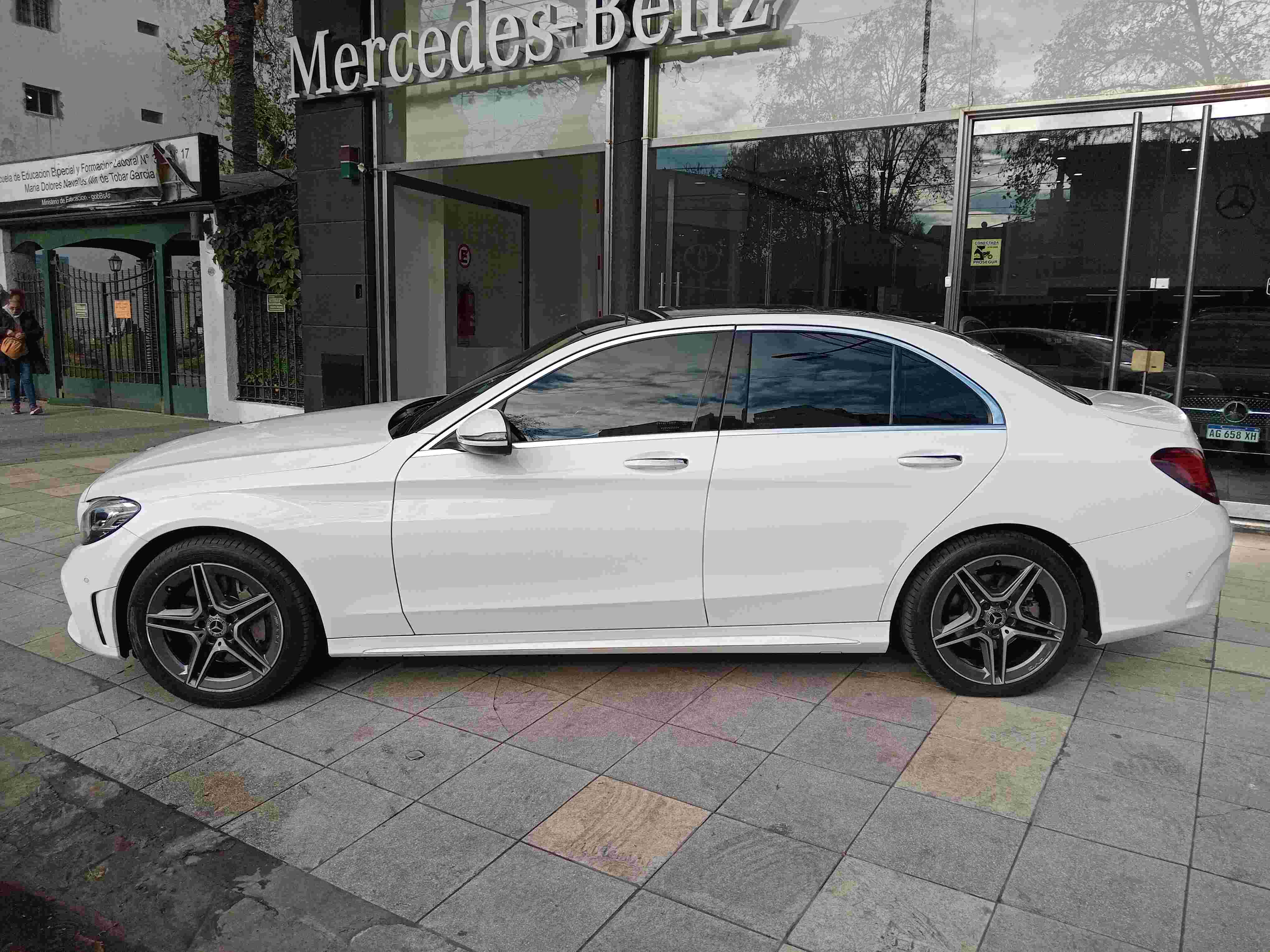 Mercedes-Benz C300 2.0 C300 258cv Sedan 2020