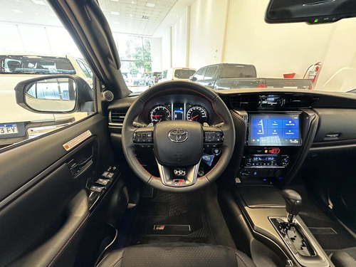 Toyota SW4 2.8 Tdi Gr-s 4x4 7as 6at 2025