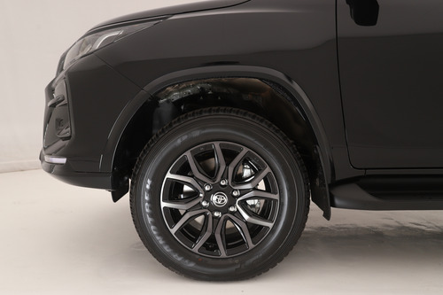 Toyota SW4 2.8 Tdi Gr-s 4x4 7as 6at 2025