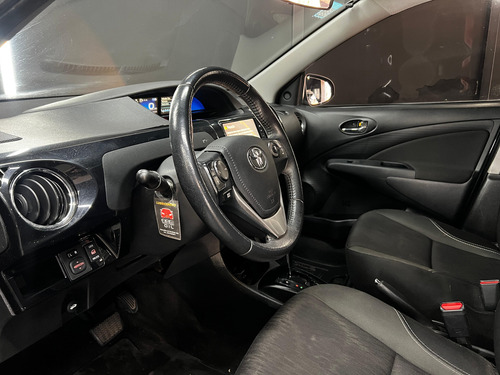 Toyota Etios 1.5 XLS AT4 5P L16 2017