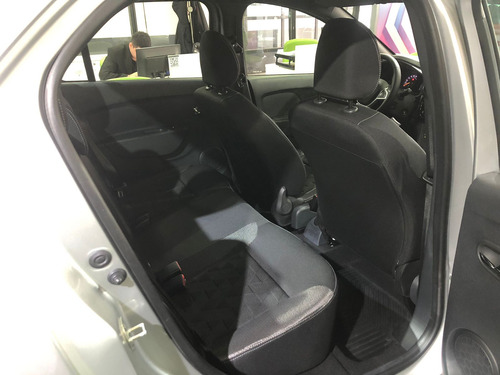 Renault Logan 1.6 16v Life 2026