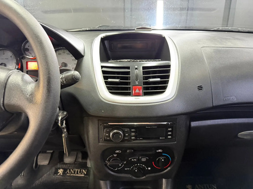 Peugeot 207 COMPACT 1.4 HDI 5 P.XSALLURE 2012